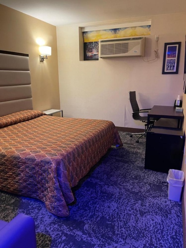 7 Days Hotel image 16